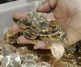 افزايش قیمت طلا در بازار داخلی بيشتر از بازارهای جهانی است