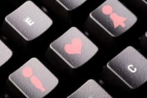 بررسی سایتهای همسریابی و ازدواج اینترنتی
