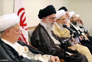 دیکتاتورهای متکی به آمریکا و غرب یکی پس از دیگری سرنگون می شوند