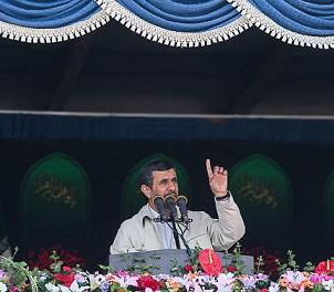 احمدي نژاد: اگر چهار - پنج حرکت دیگر در ایران انجام شود، ایران هیچ مشکلی ندارد